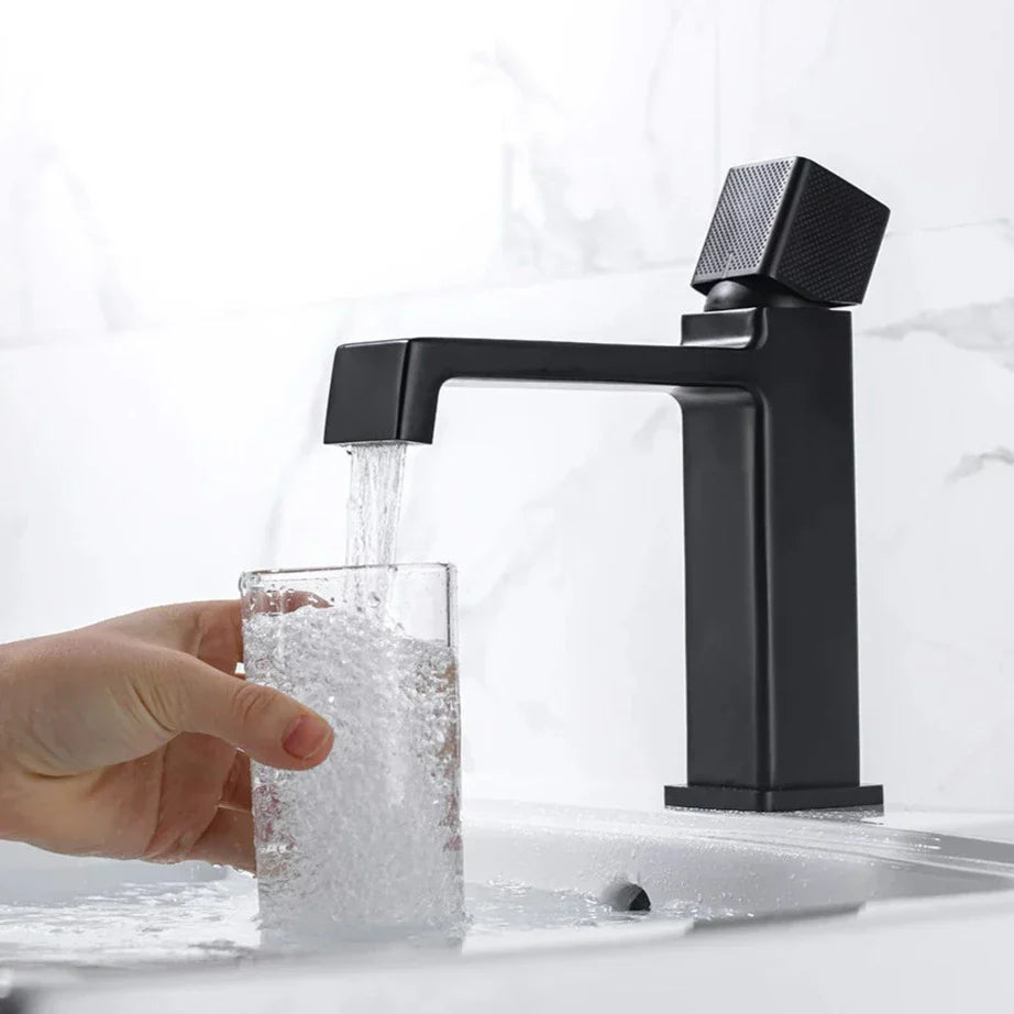 Theo - Modern Bathroom Faucet