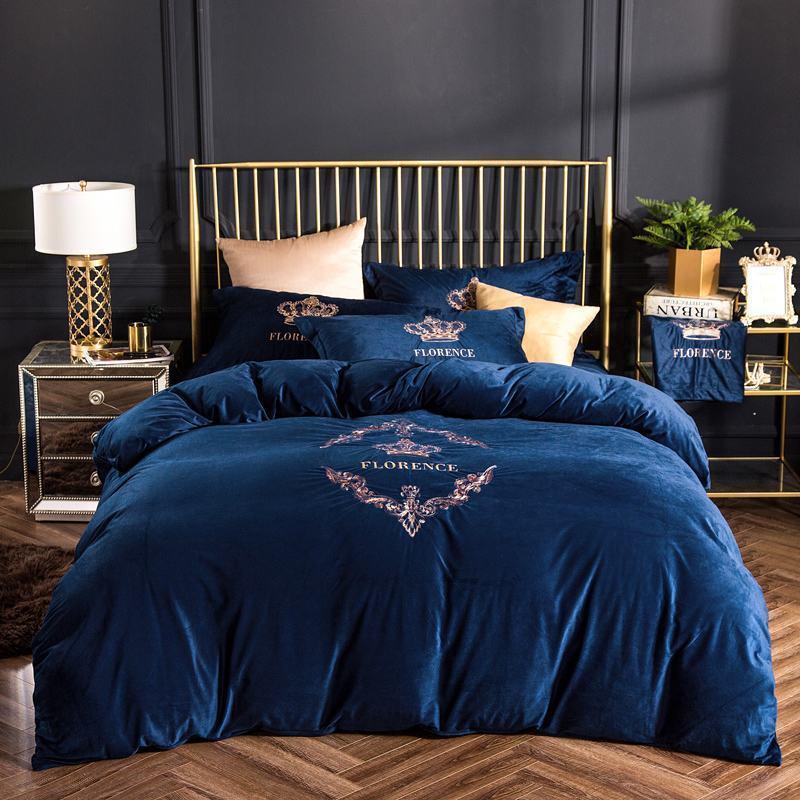 Crown Velvet Bedding Set - Nordic Side - 