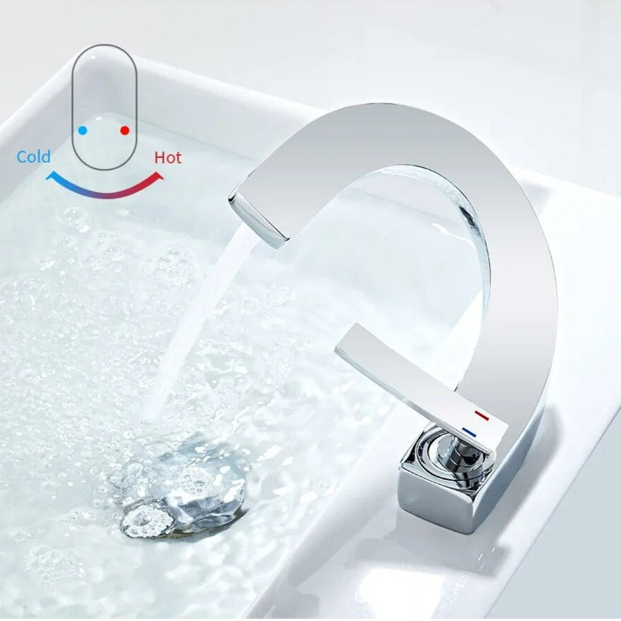 Vern - Curved Bathroom Faucet