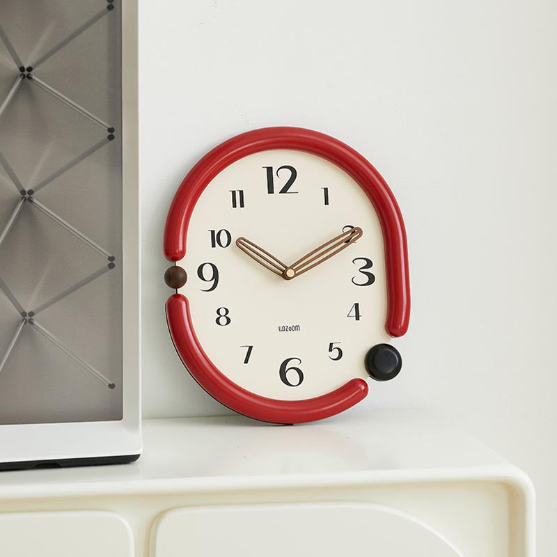 Time in a Twist Wall Clock