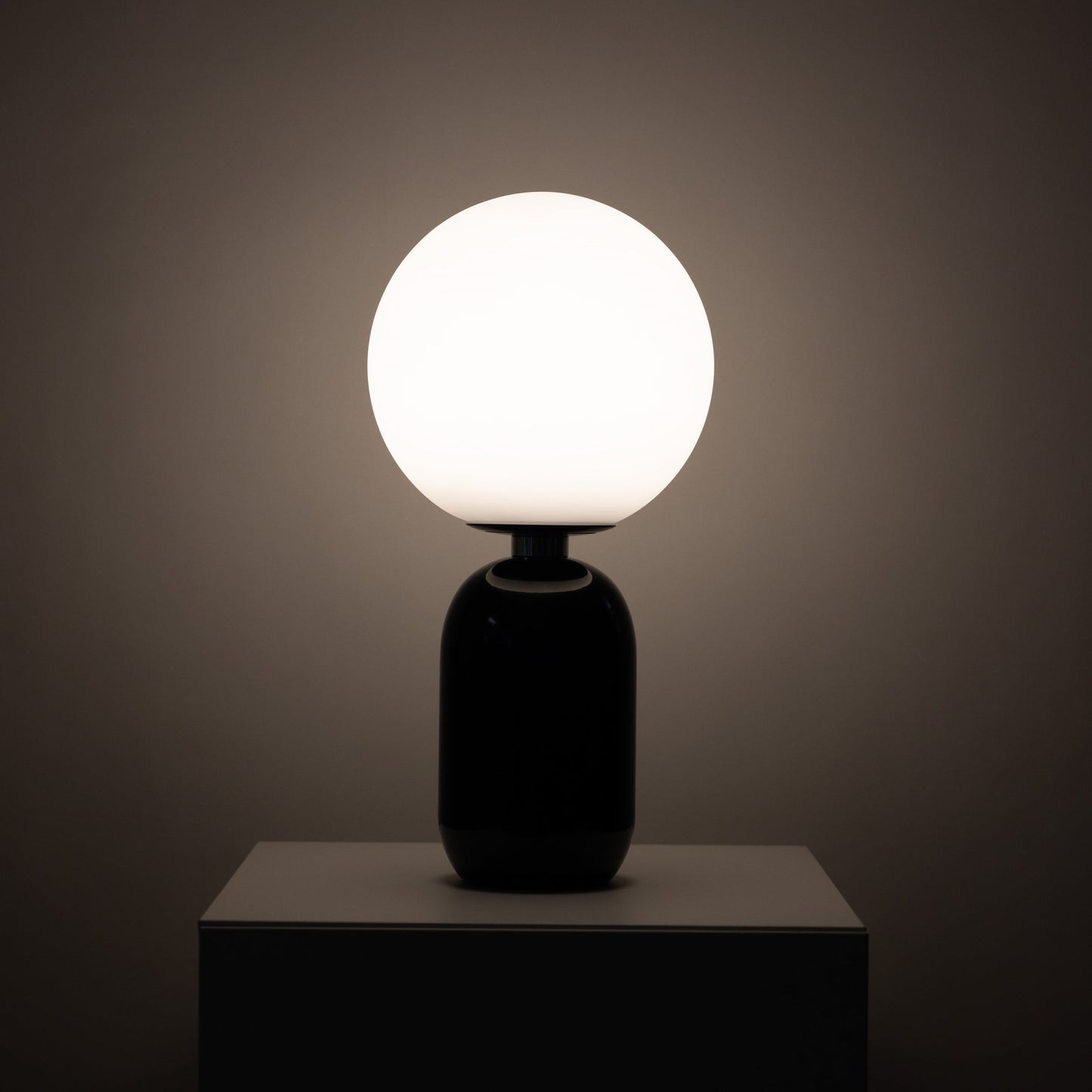 Moon Top Table Lamp