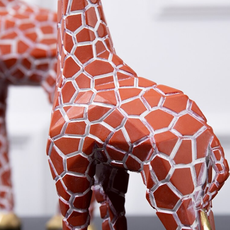 HomeQuill™ Handmade Geometric Giraffe Sculpture - Nordic Side - 