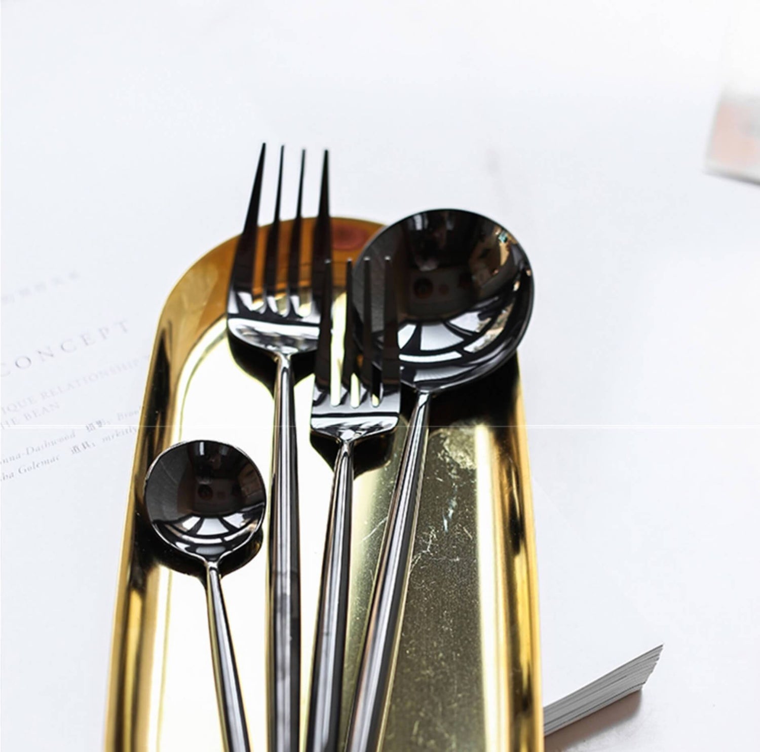 4 Pcs Mirror Surface Black Cutlery Set - Nordic Side - 