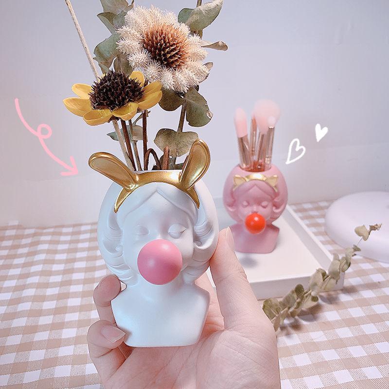 Nordic Playful Bubble Gum Vase