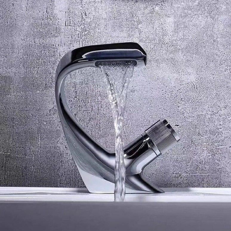 Xavier- Modern Curved Bathroom Faucet