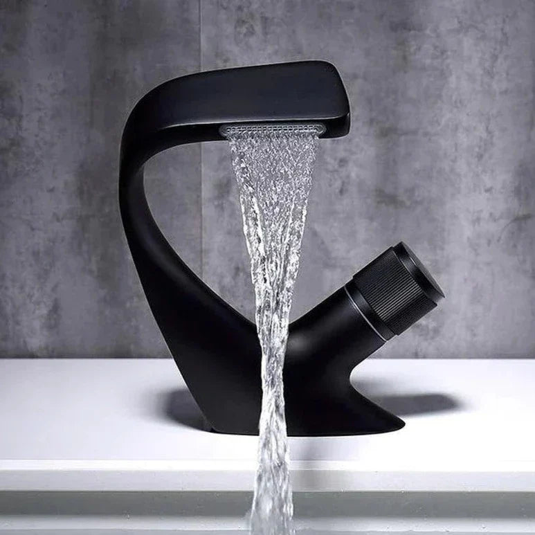 Xavier- Modern Curved Bathroom Faucet