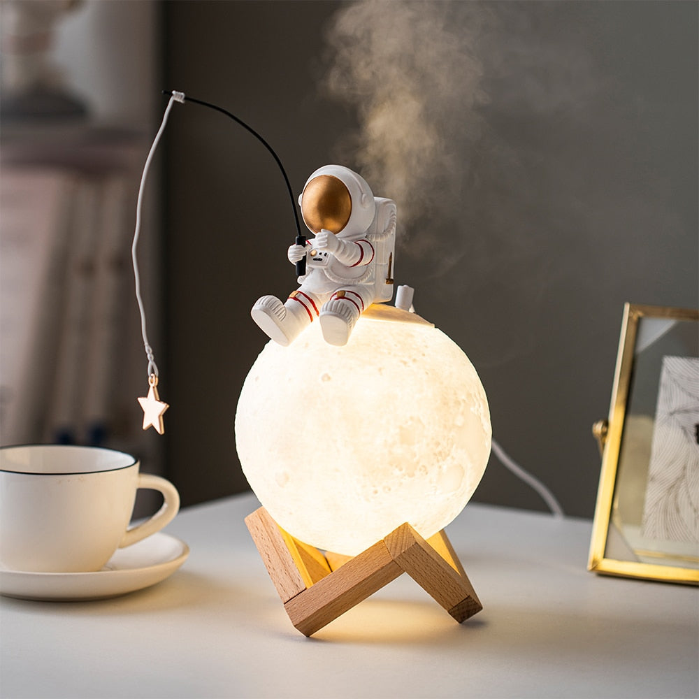 Astronaut Humidifier Moon Lamp