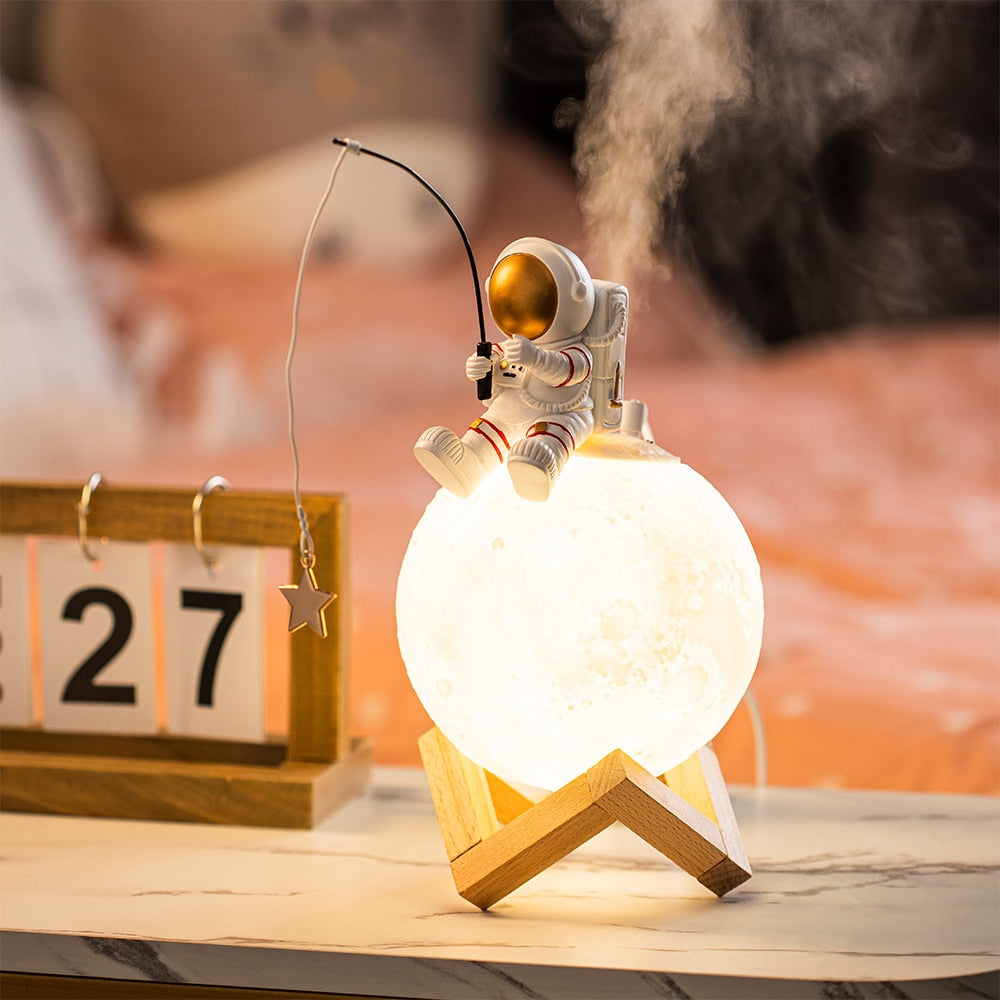 Astronaut Humidifier Moon Lamp