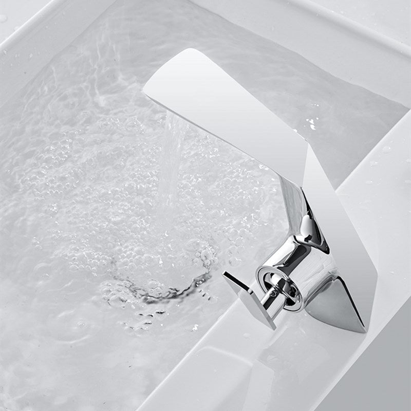 Vera - Modern Bathroom Faucet