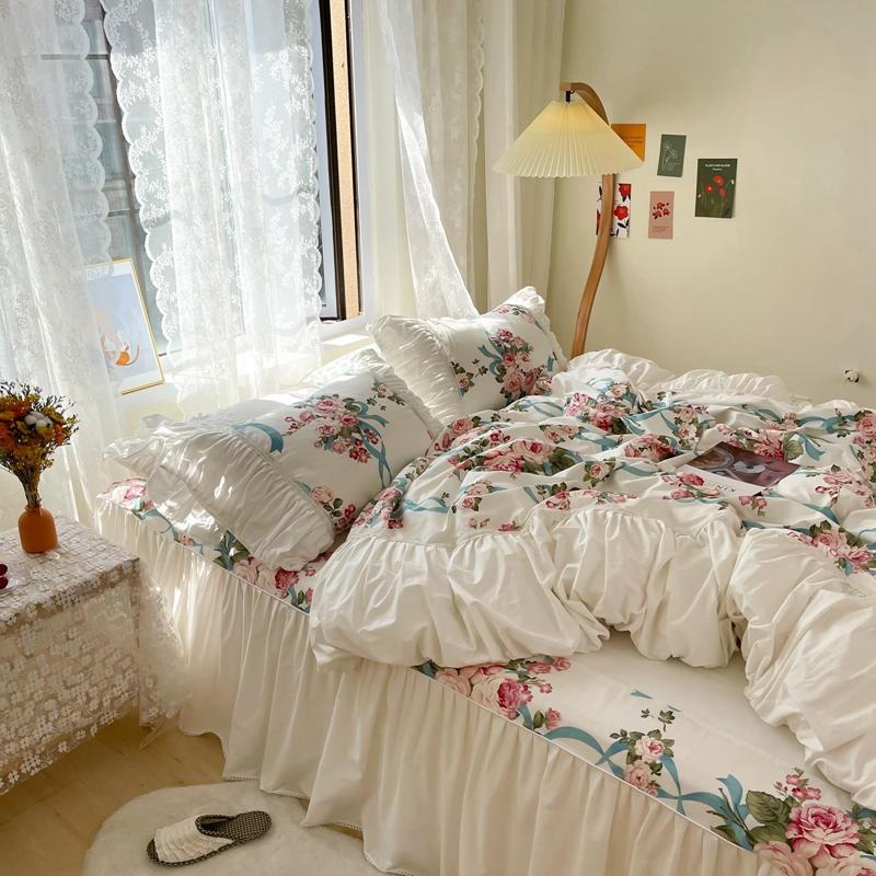 Vintage Luxury Floral Duvet Set