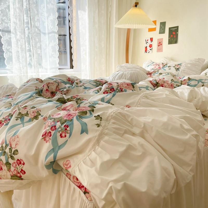 Vintage Luxury Floral Duvet Set