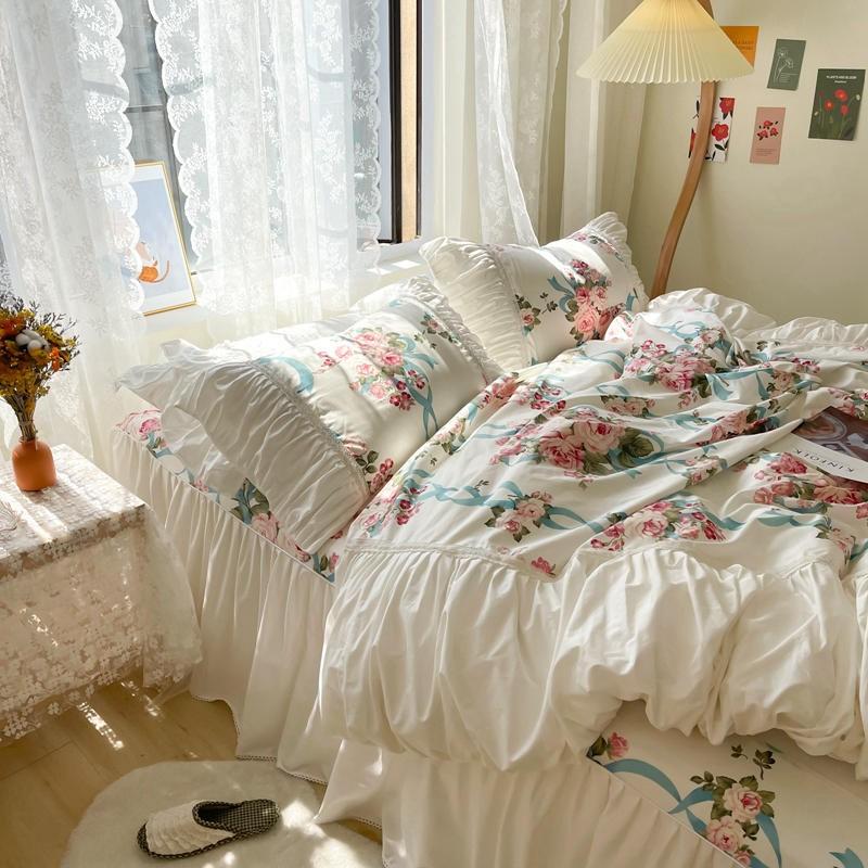 Vintage Luxury Floral Duvet Set