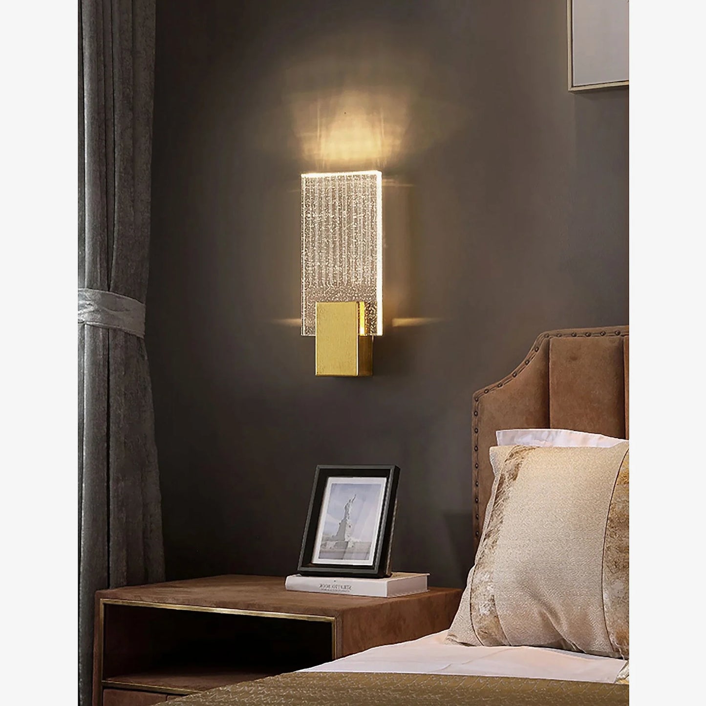 Martos | Creative Crystal LED Wall Sconce