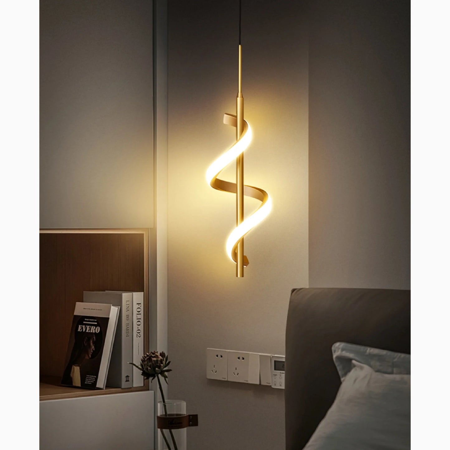 Tovo San Giacomo | Ribbon Design Chandelier for Bedroom