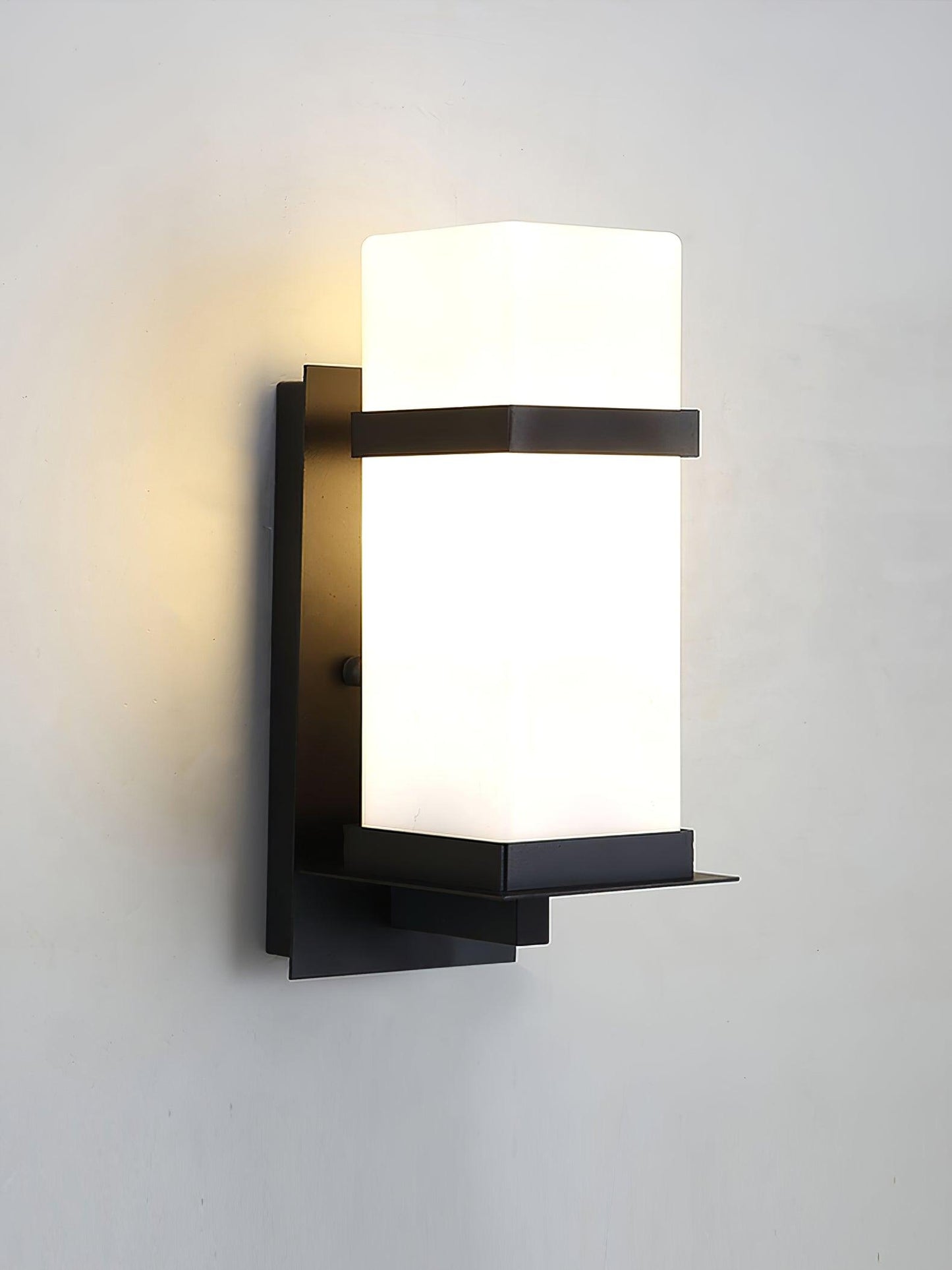 Mcdade Outdoor Wall Light