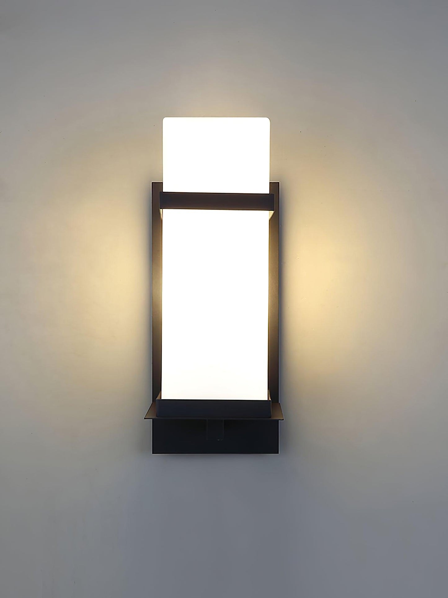 Mcdade Outdoor Wall Light