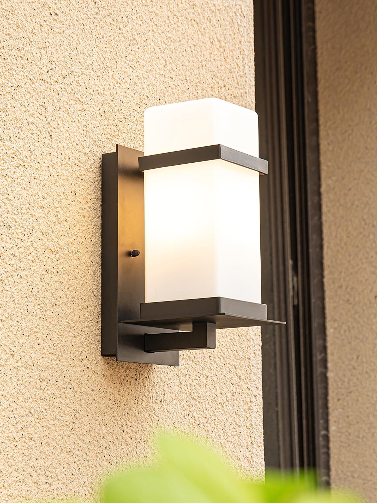 Mcdade Outdoor Wall Light