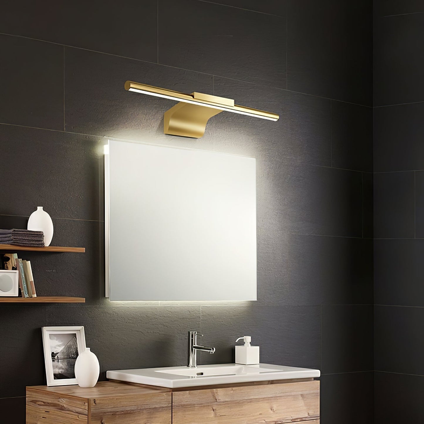 Metallic Streamlined Wall Lamp