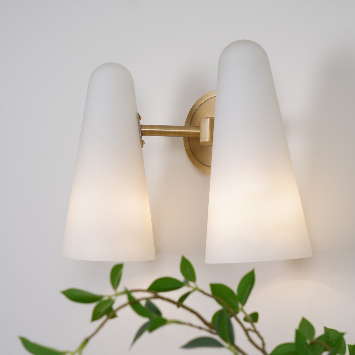 Montfaucon Wall Lamp