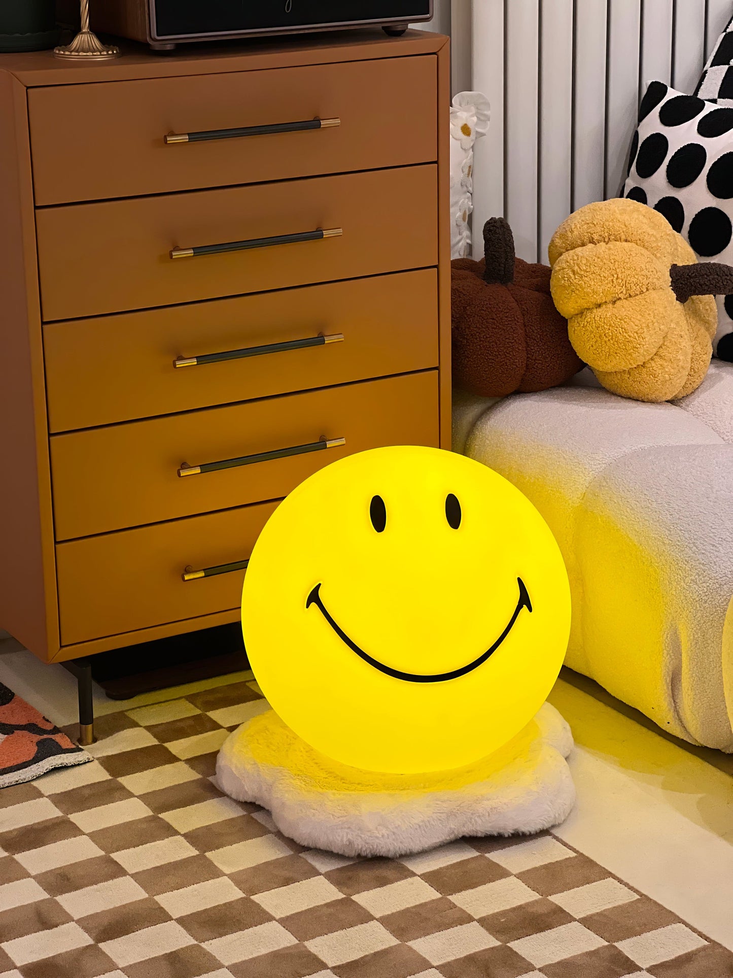 Mr Maria Smiley Table Lamp