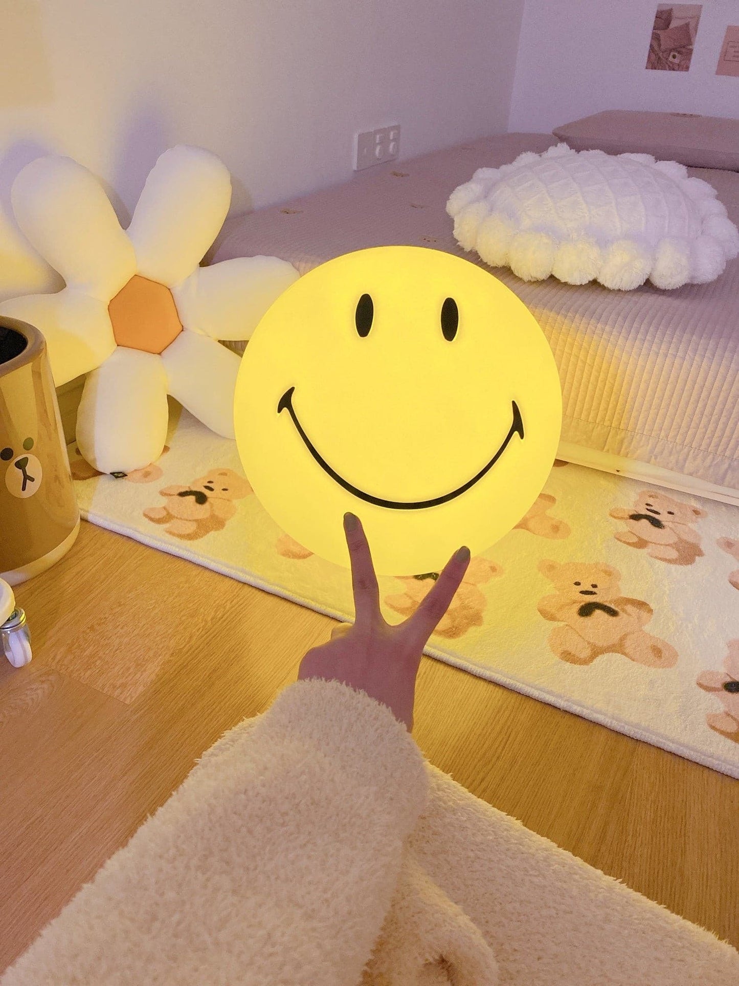 Mr Maria Smiley Table Lamp