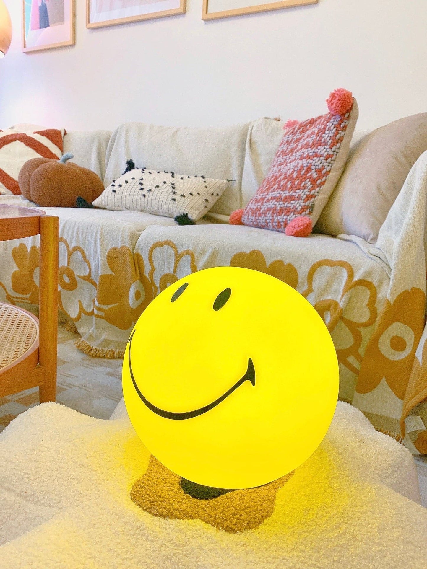 Mr Maria Smiley Table Lamp