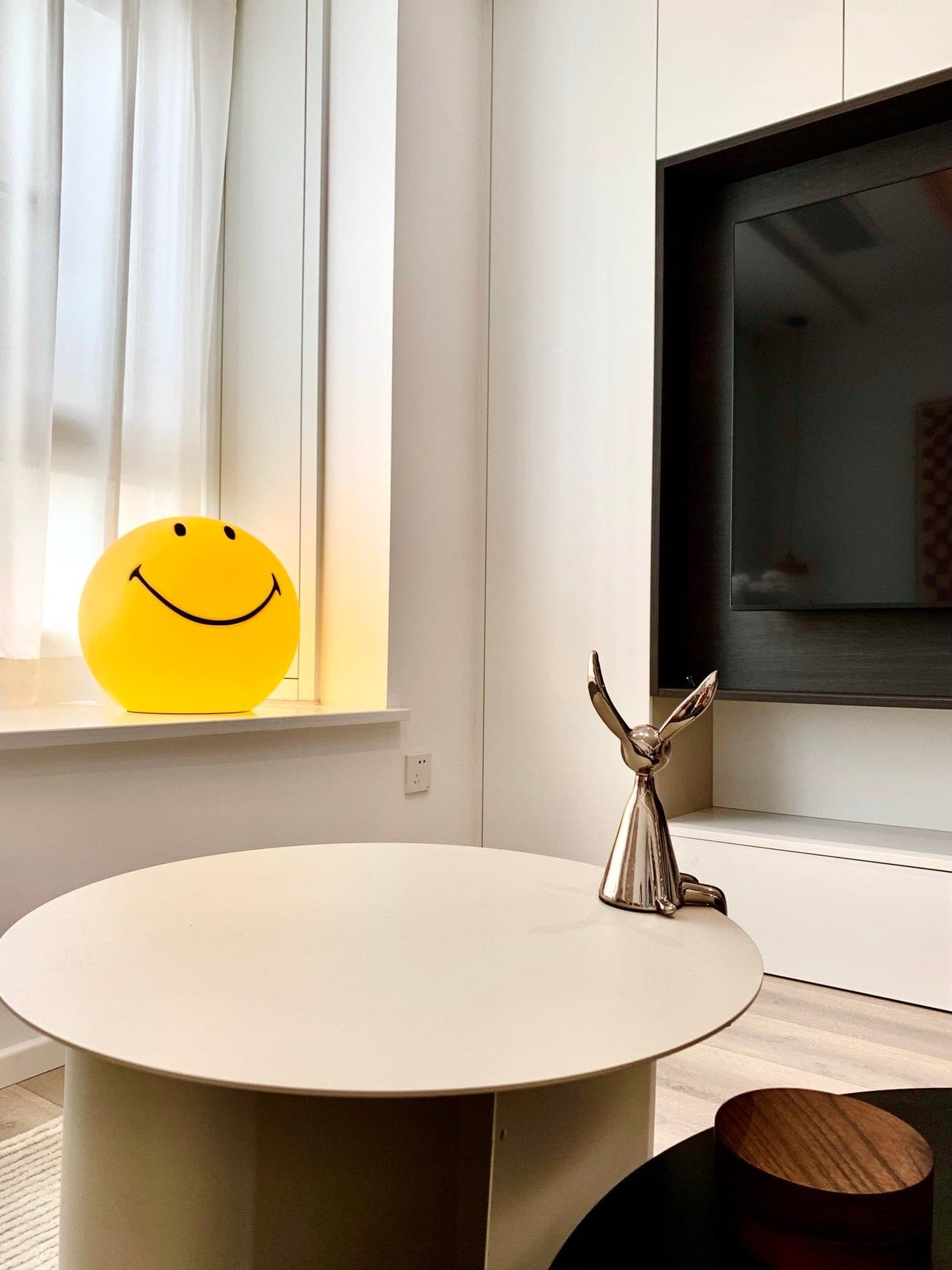 Mr Maria Smiley Table Lamp