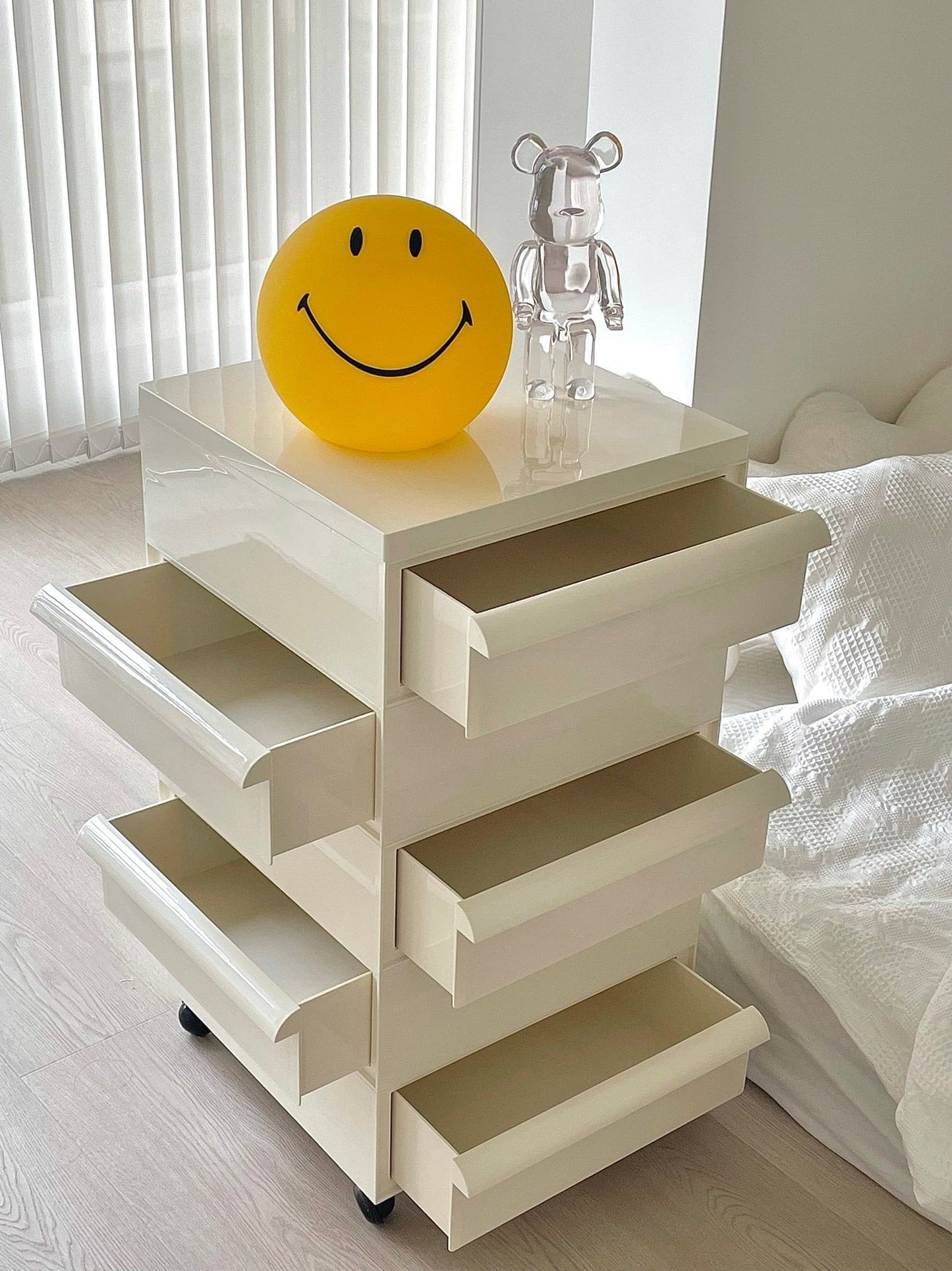 Mr Maria Smiley Table Lamp