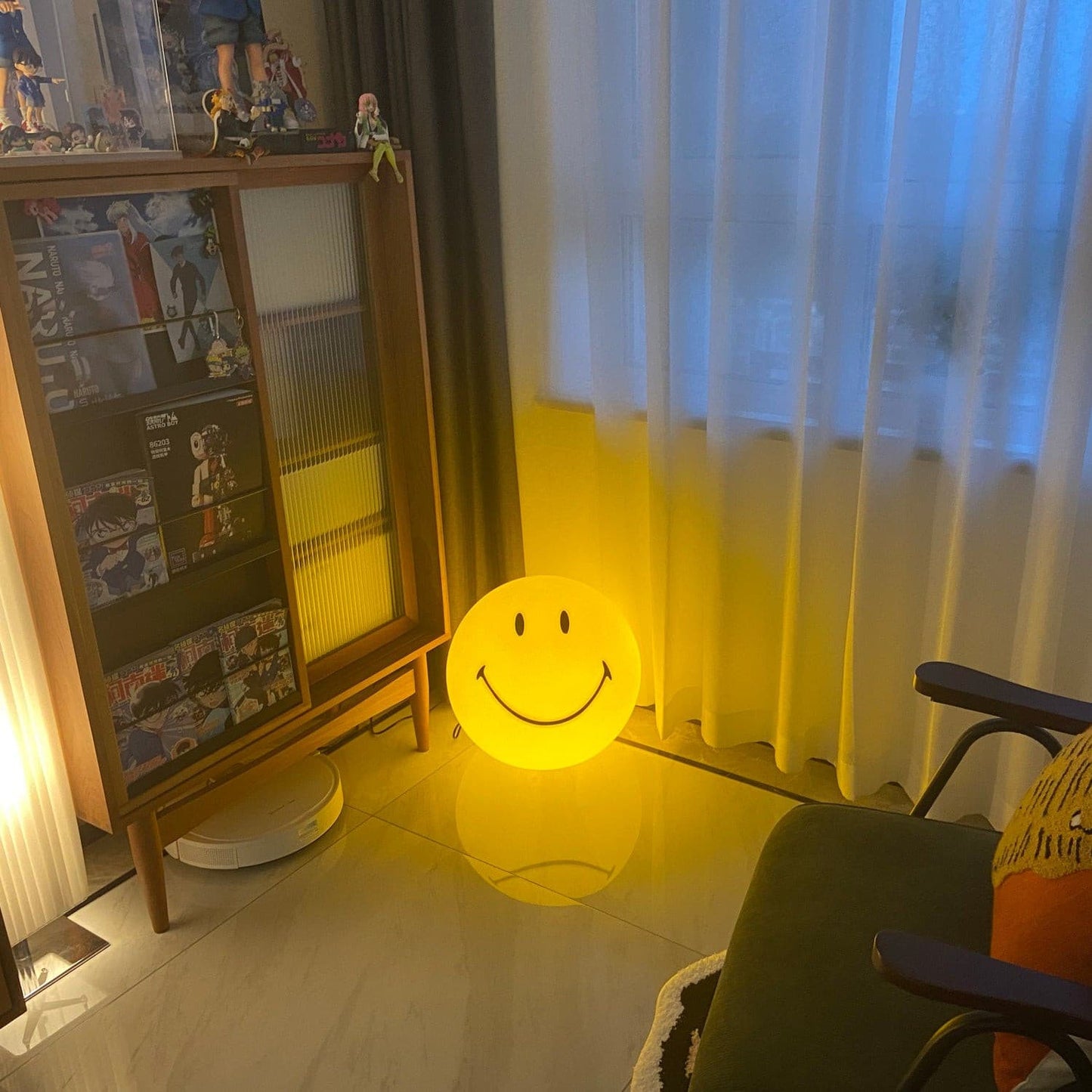 Mr Maria Smiley Table Lamp