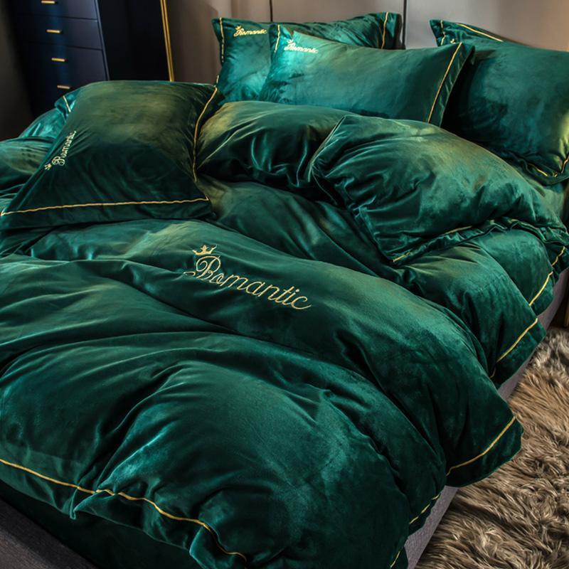 Romantic Velvet Bedding Set - Nordic Side - 