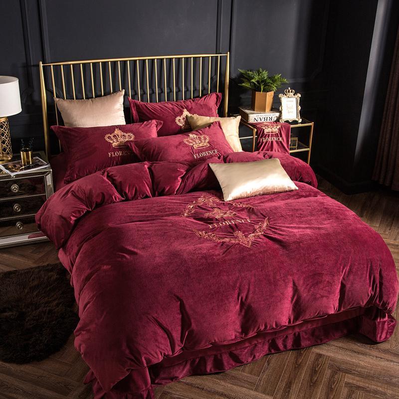 Crown Velvet Bedding Set - Nordic Side - 