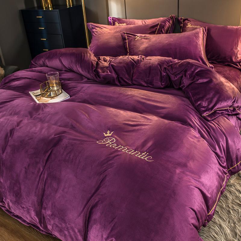 Romantic Velvet Bedding Set - Nordic Side - 