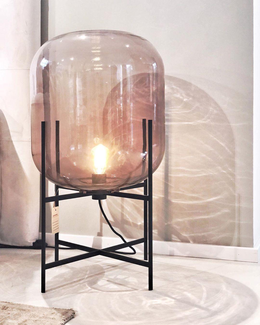 Oda Table Lamp