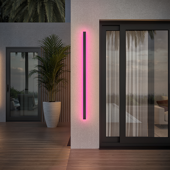 Svelte Smart Outdoor Wall Lamp