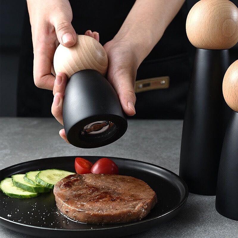 Ball salt & pepper grinder