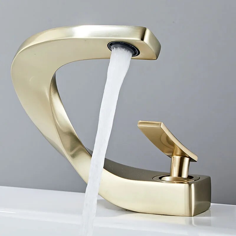 Vern - Curved Bathroom Faucet