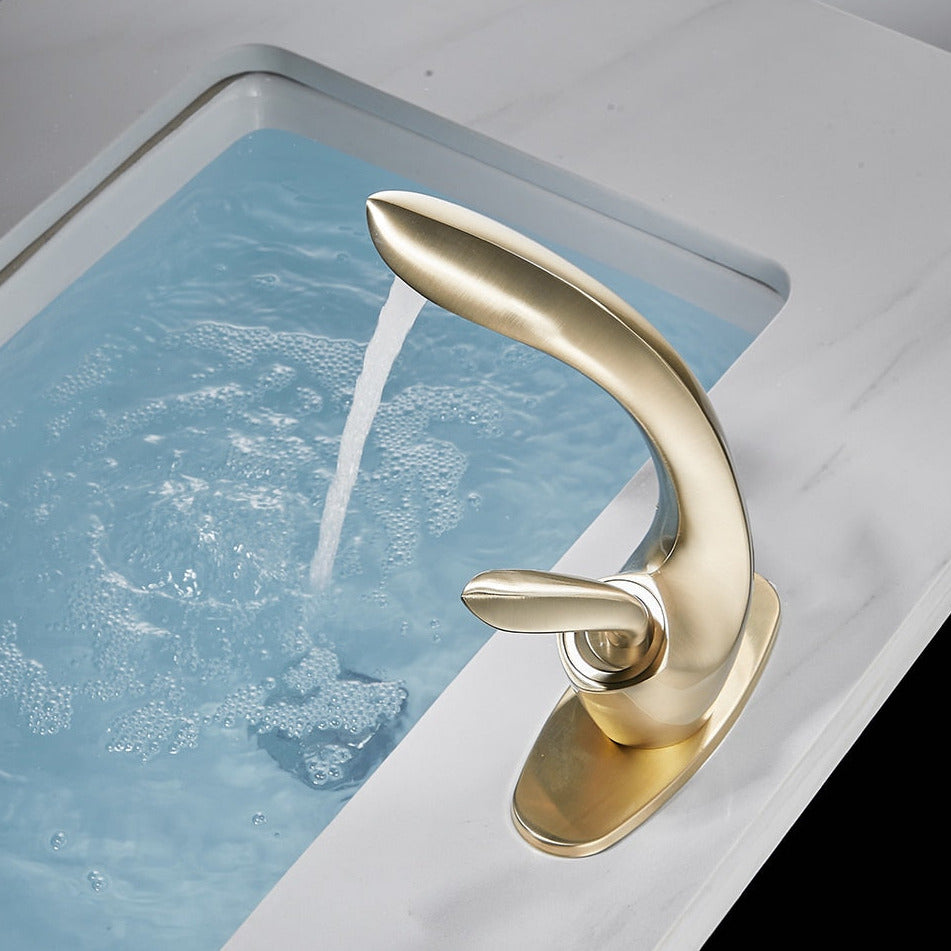 Vita - Modern Curved Bathroom Faucet