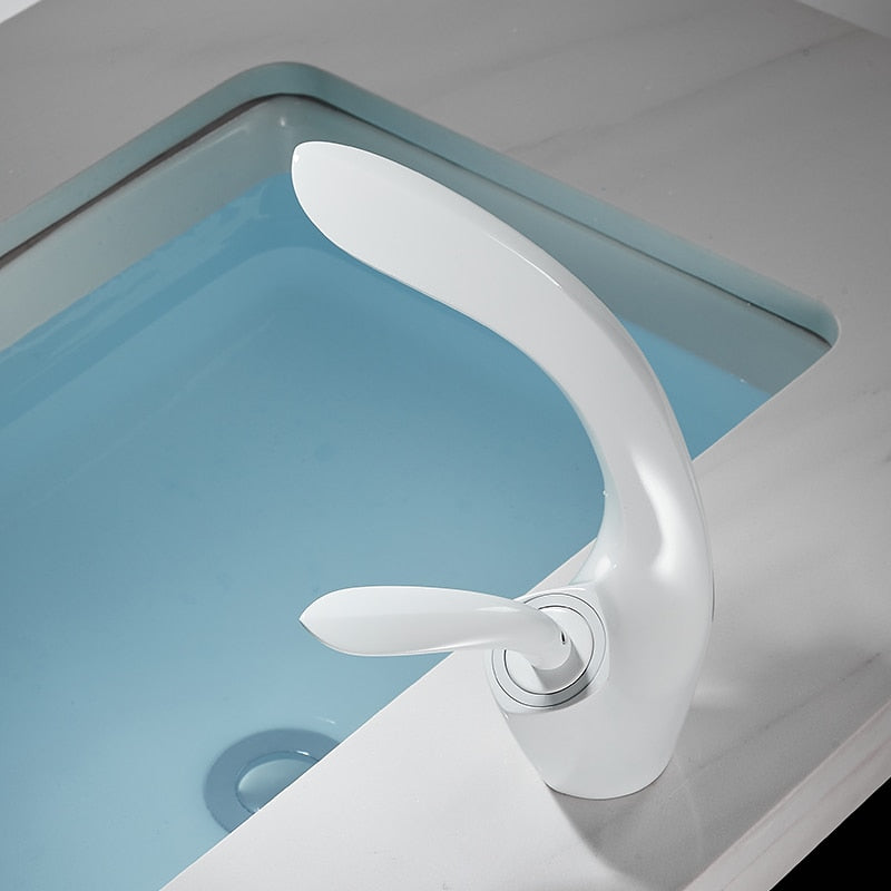 Vita - Modern Curved Bathroom Faucet