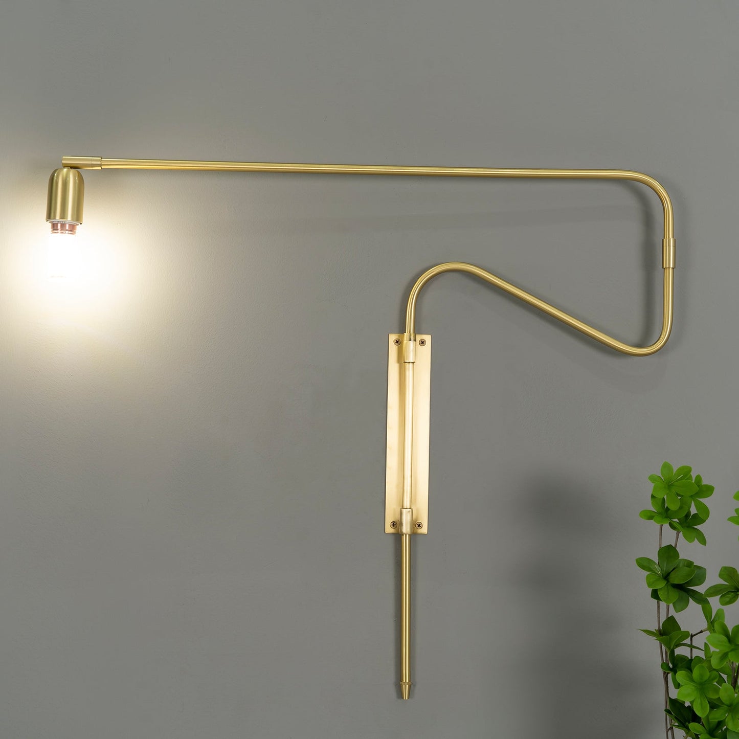 Swing Wall Lamp