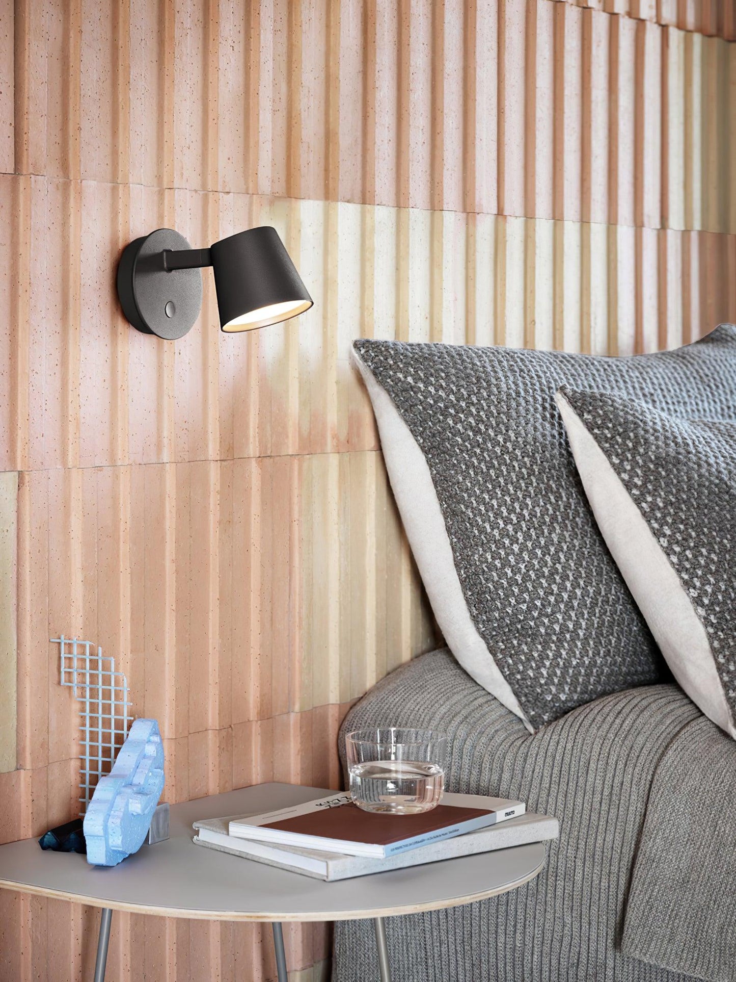 Tip Wall Lamp