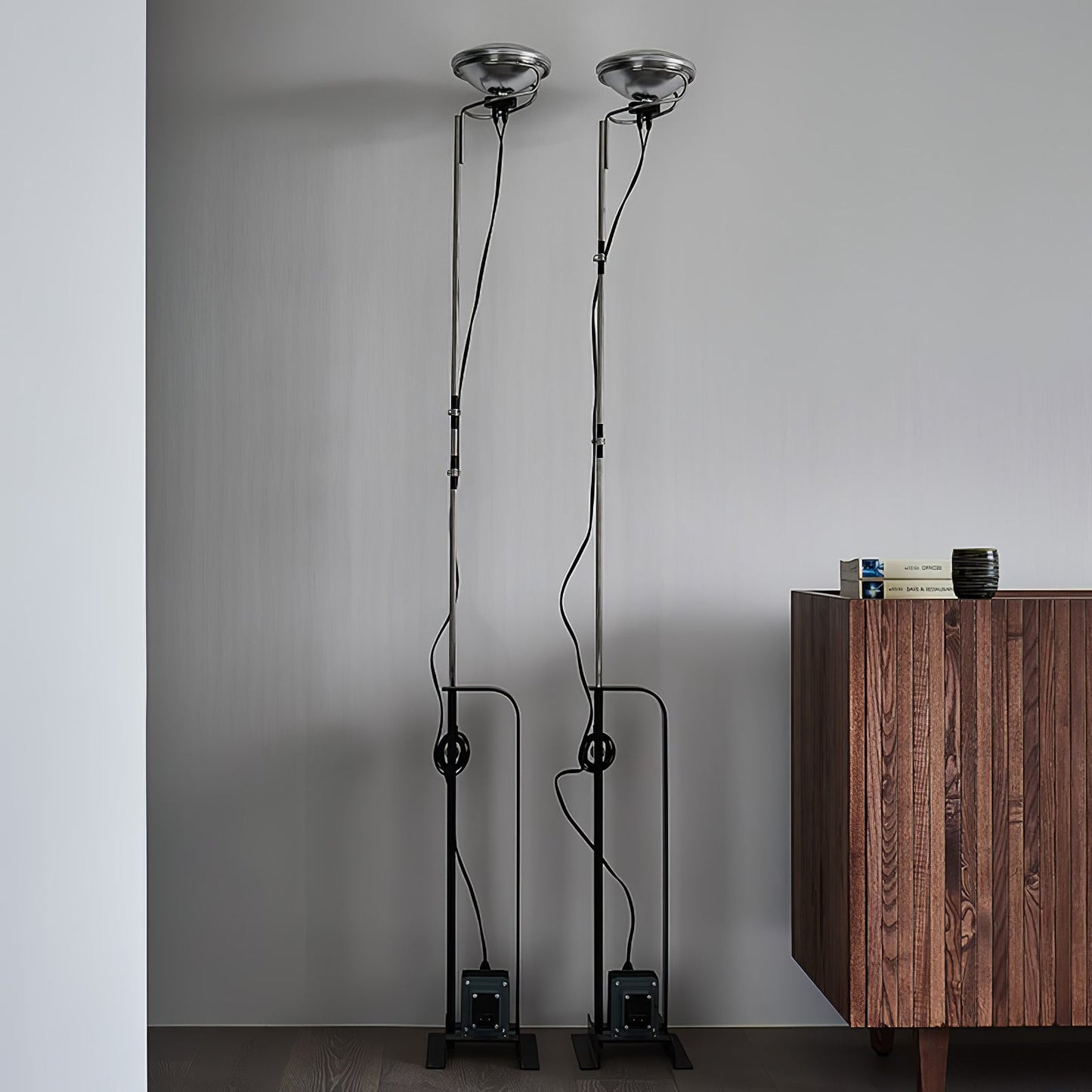 Toio Floor Lamp