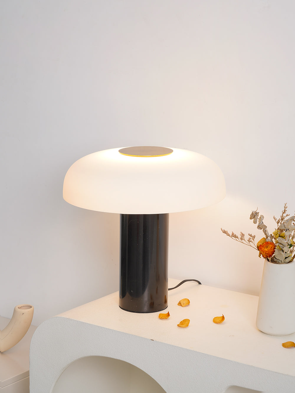 Tropico Media Table Lamp