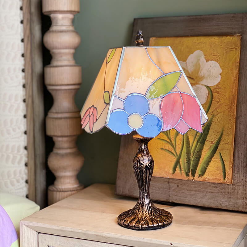 Vintage Stained Glass Accent Lamp