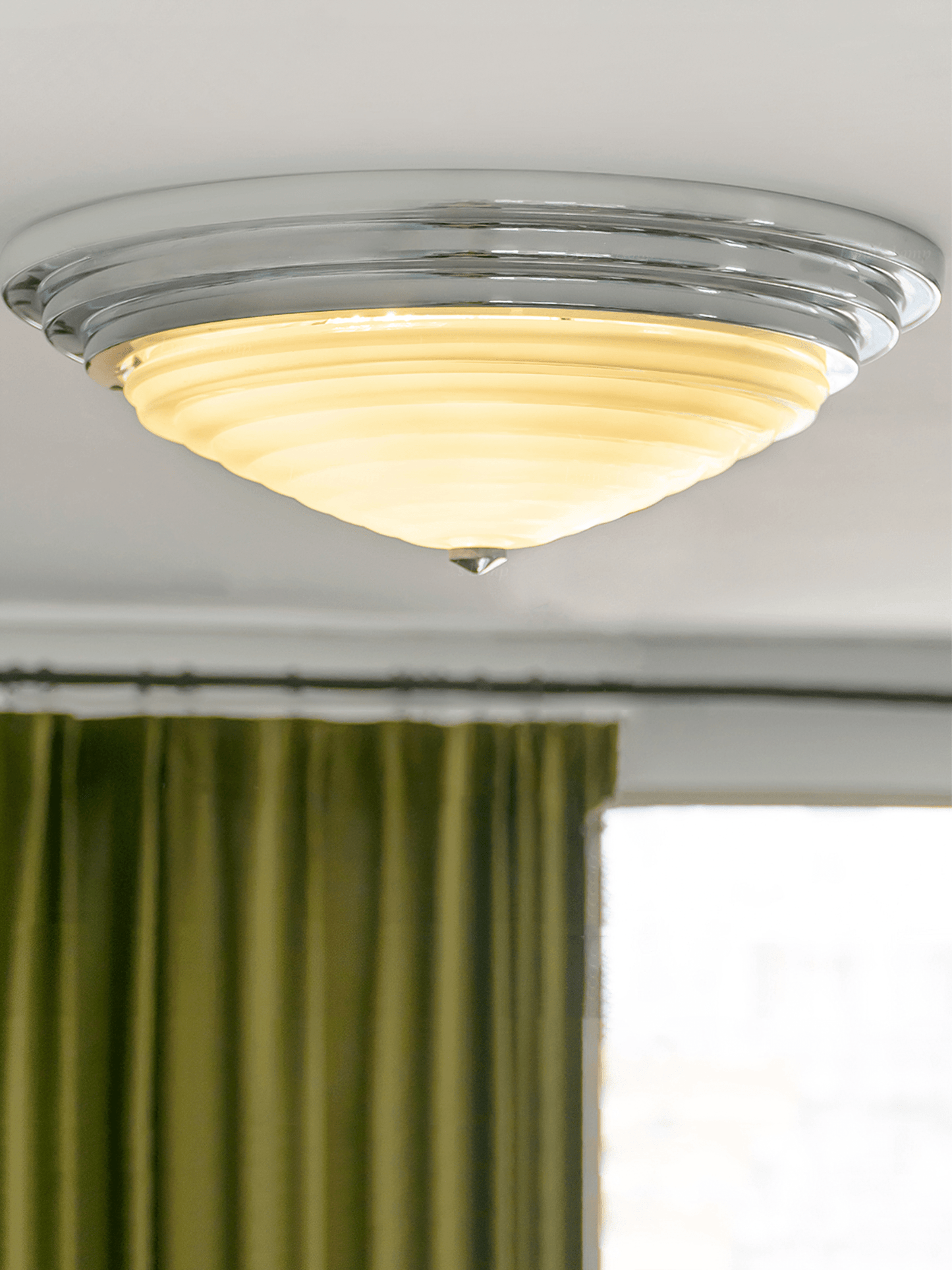 Volume Dome Ceiling Lamp