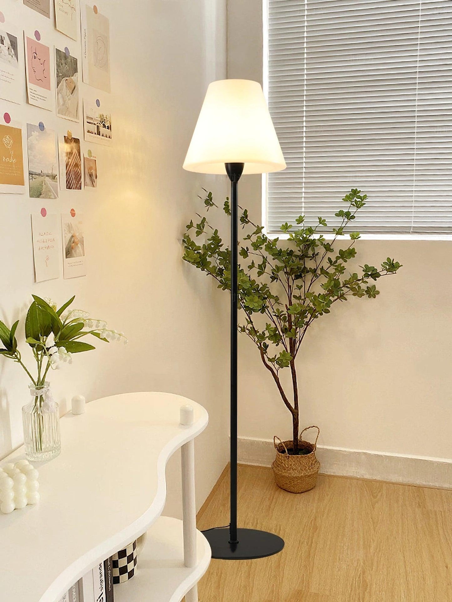 Ward Floor Lamp