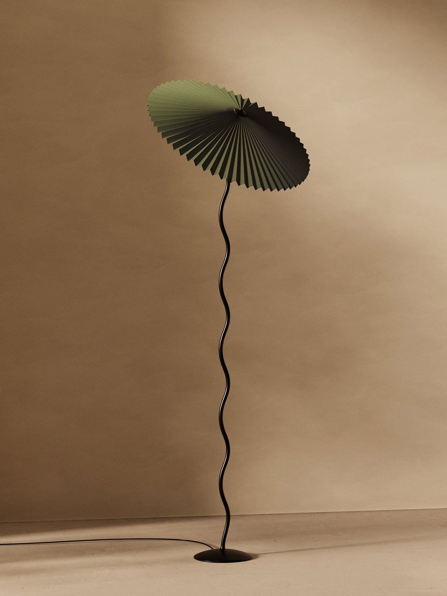 Wiggly Pleated Floor Lamp