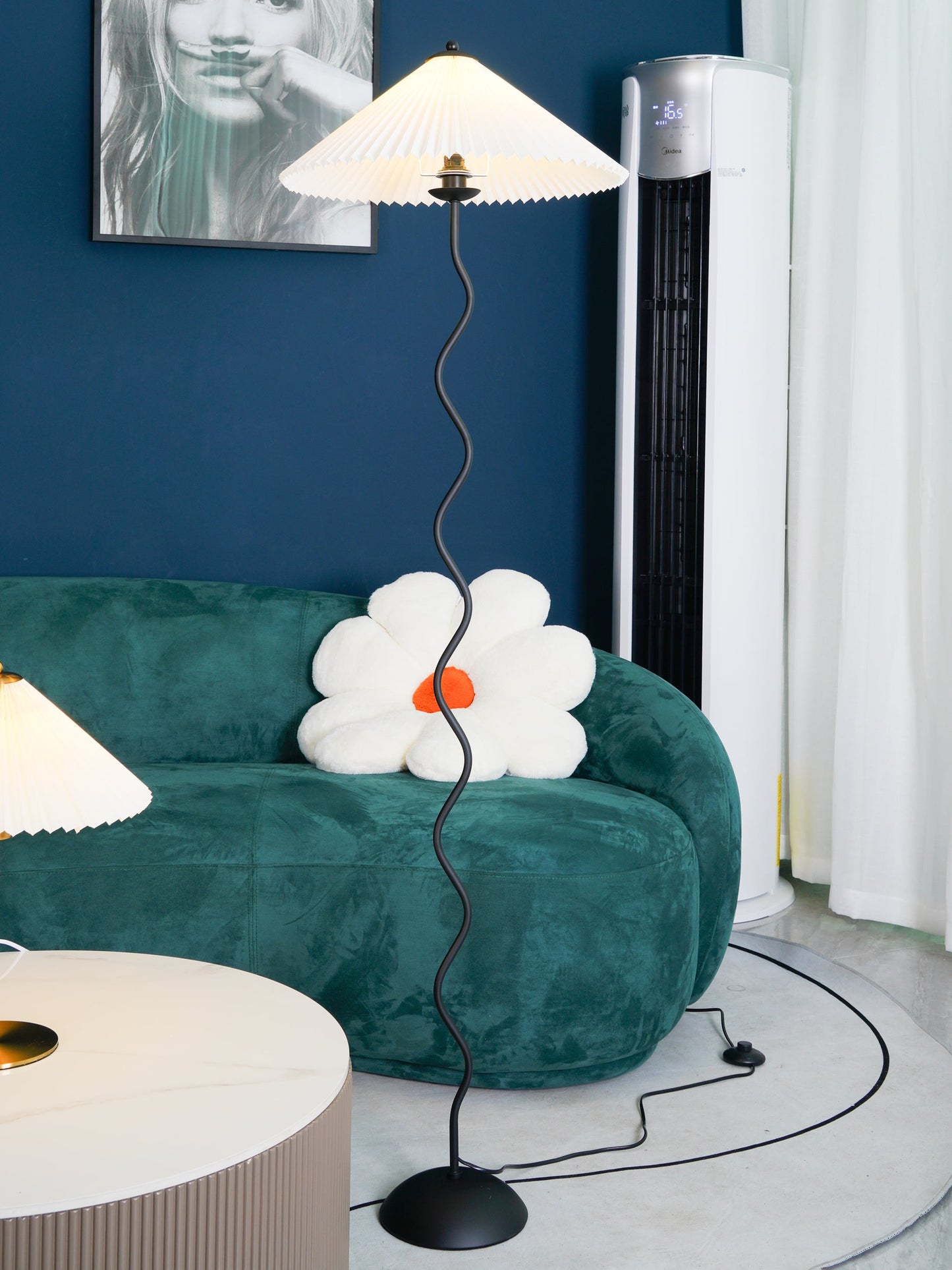 Wiggly Pleated Floor Lamp