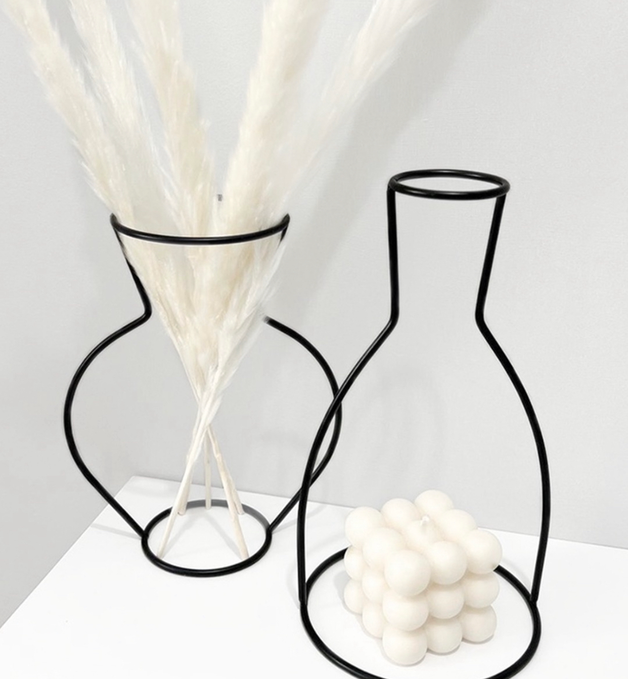 Modern Line Vase & Pampas