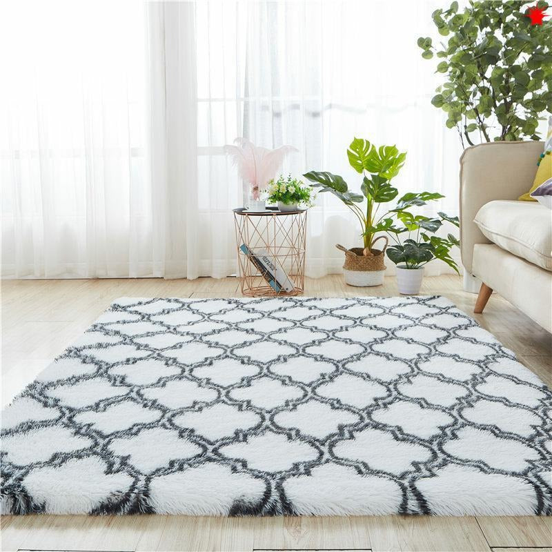 Belconnen Handmade Porcelain Clover Rug