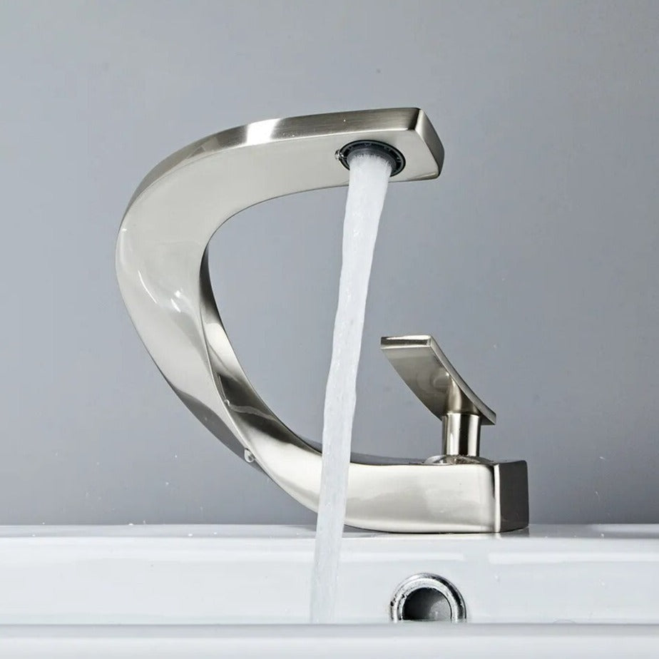 Vern - Curved Bathroom Faucet